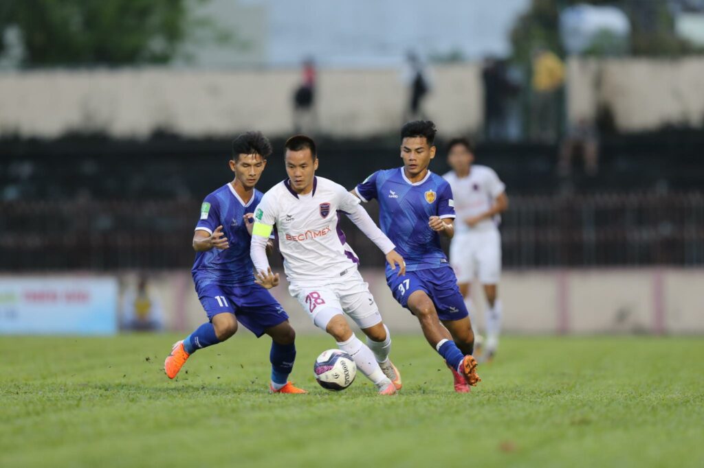 nhan-dinh-soi-keo-quang-nam-vs-binh-duong-luc-17h00-ngay-9-2-2025