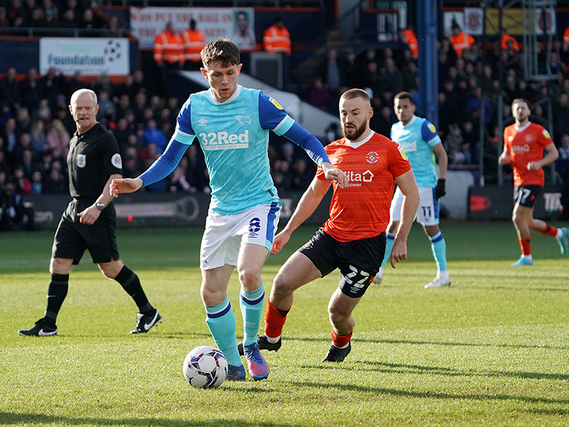 Nhận định soi kèo Derby County vs Luton Town lúc 18h30 ngày 18/4/2025 nhan-dinh-soi-keo-derby-county-vs-luton-town-luc-18h30-ngay-18-4-2025-1