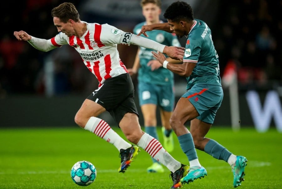 nhan-dinh-soi-keo-psv-eindhoven-vs-royale-union-saint-gilloise-luc-23h45-ngay-16-9-2025-1