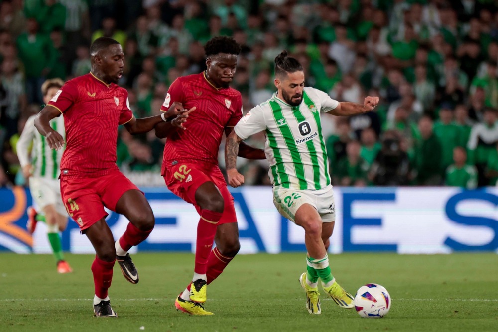 nhan-dinh-soi-keo-real-betis-vs-sevilla-luc-00h30-ngay-2-3-2026-1