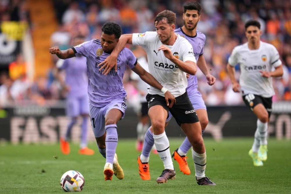 Nhận định soi kèo Valencia vs Real Madrid lúc 03h00 ngày 9/2/2026 nhan-dinh-soi-keo-valencia-vs-real-madrid-luc-03h00-ngay-9-2-2026-1
